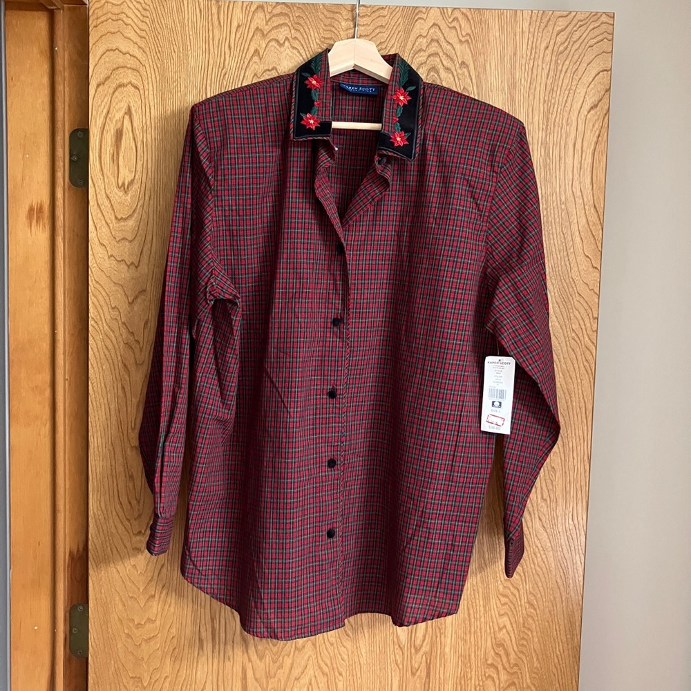 🎄🎅🏻🤶🏻Karen Scott Holiday Blouse - Size Medium